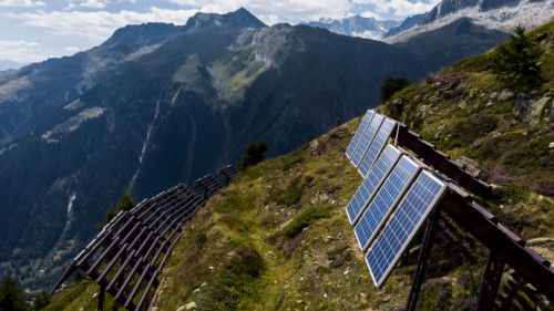 Frapp Installer Des Panneaux Solaires En Montagne Une Urgence