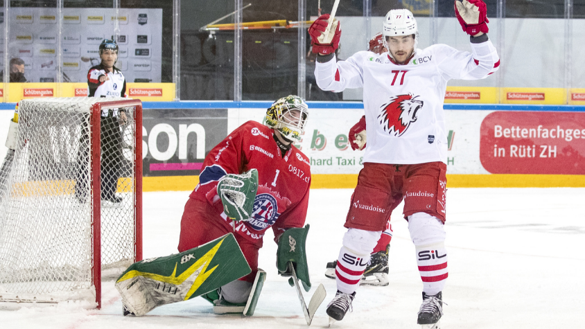 Frapp | Bryan Rüegger signe à Gottéron