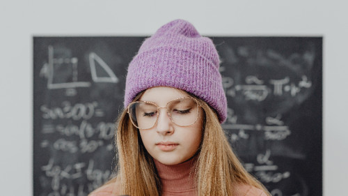 Frapp | Mütze in der Schule: Ja oder No-Go?