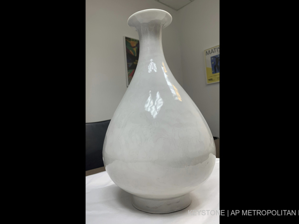 Frapp Gestohlene MingVase in Genf