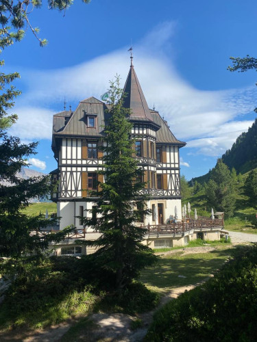 Die Villa Cassel steht aktuell leer 