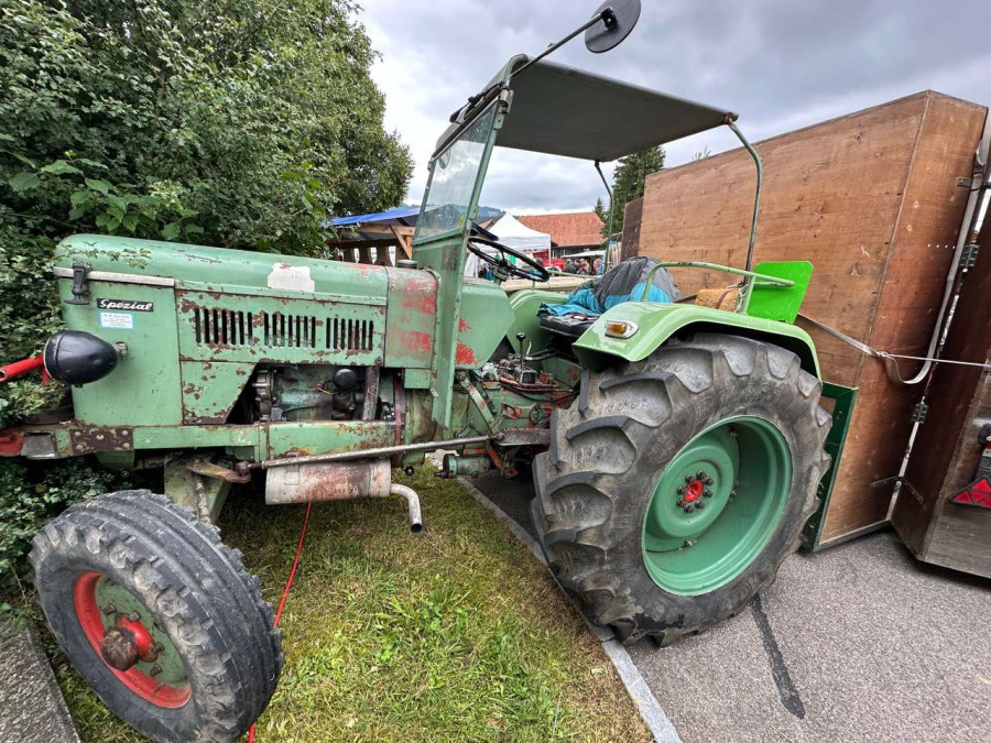 Der Traktor stammt aus dem Jahr 1971. Bild: Martina Schmid